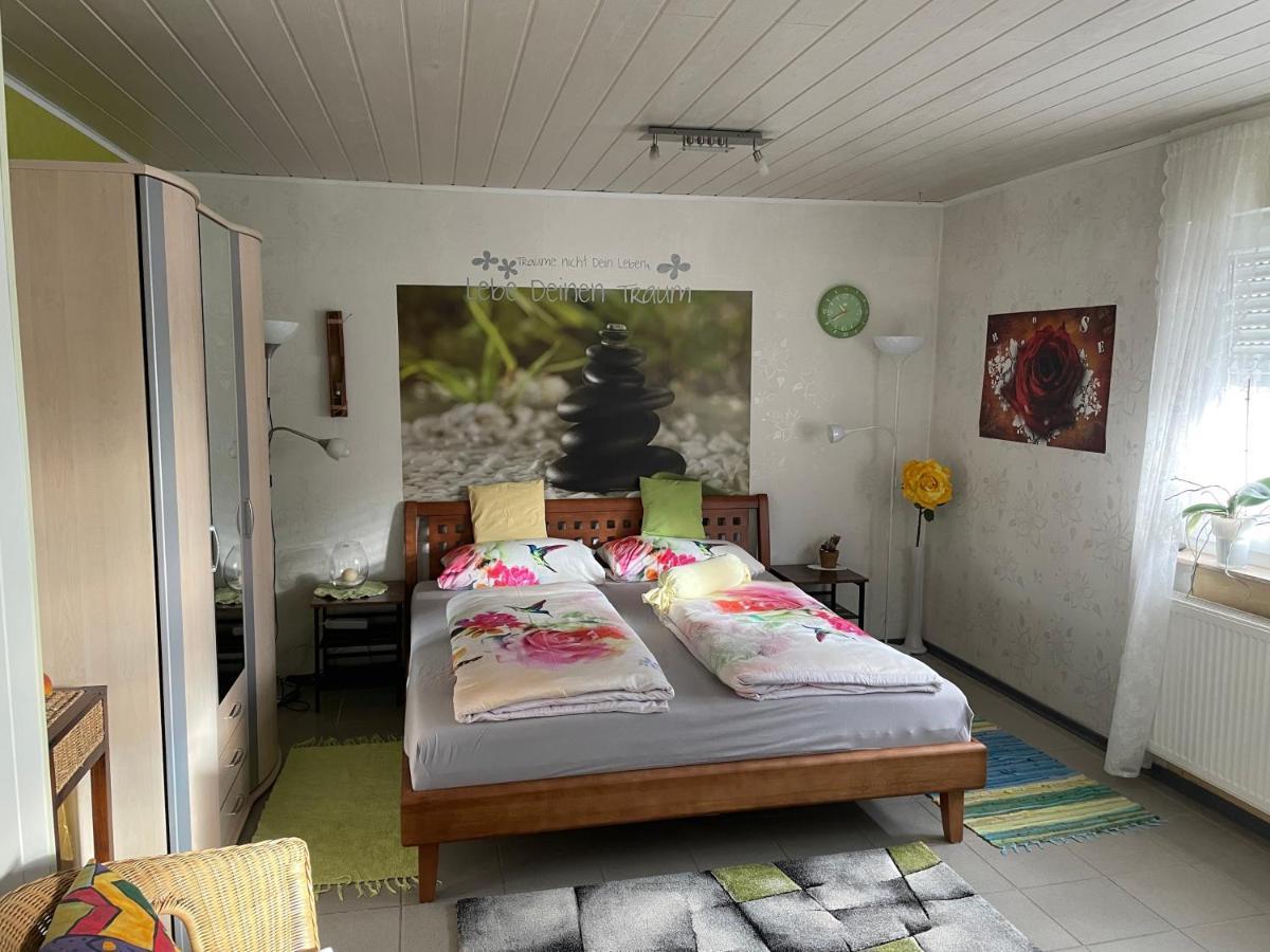 Ferienwohnung Maria Martin Alzenau in Unterfranken Buitenkant foto
